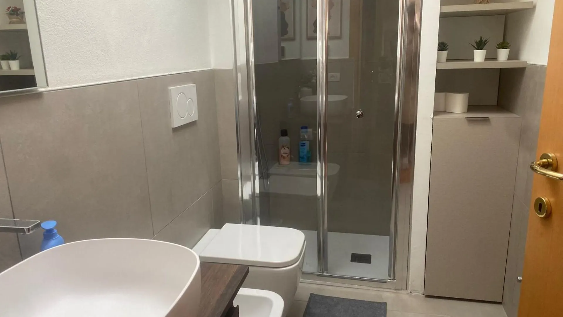 Perla Di Nolo - Central Milan - Luxury Sleeps 4 Apartment